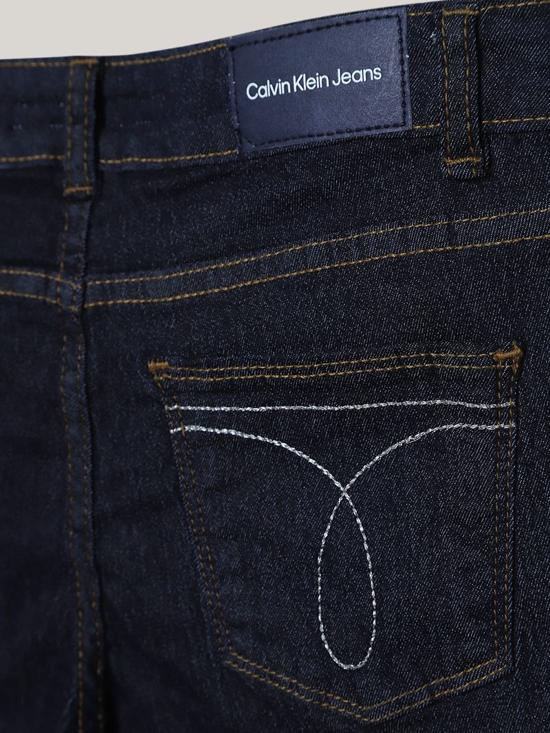 Jeanz-azul-marino-clasico-Calvin-Klein