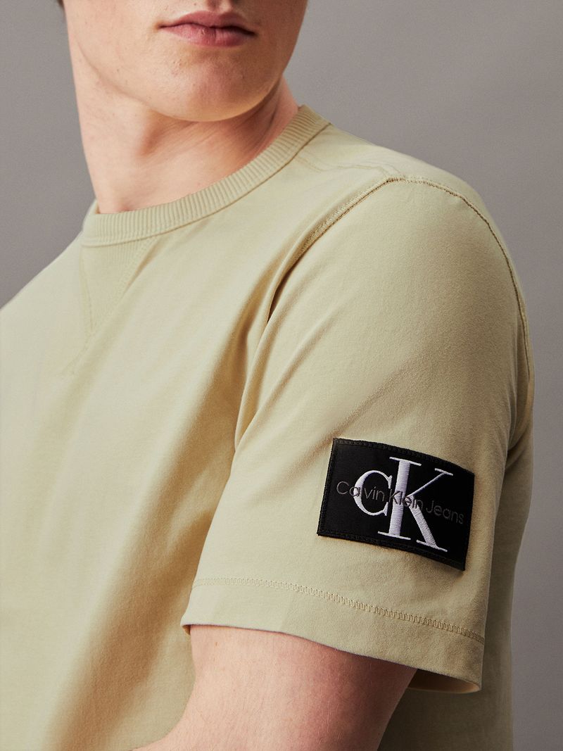 label-3