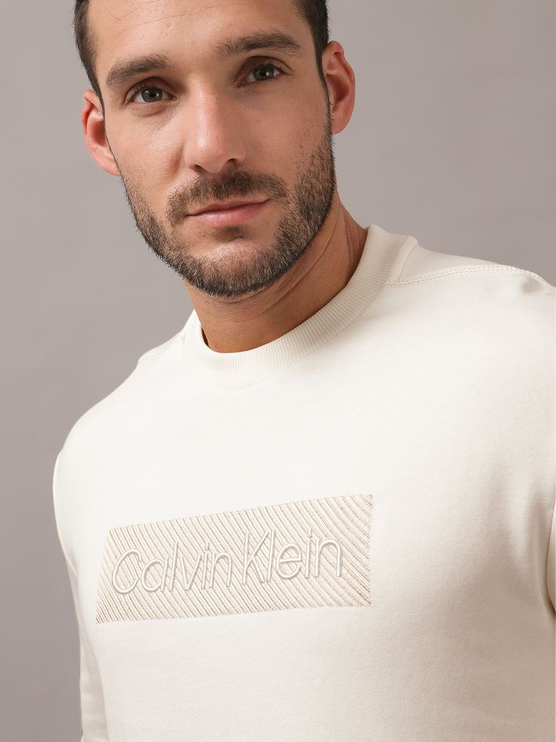 label-3