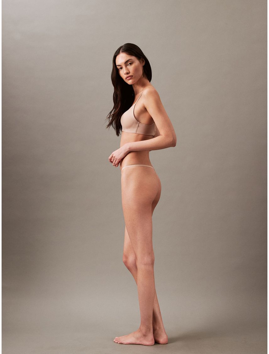 Colaless String Ideal Stretch Micro
