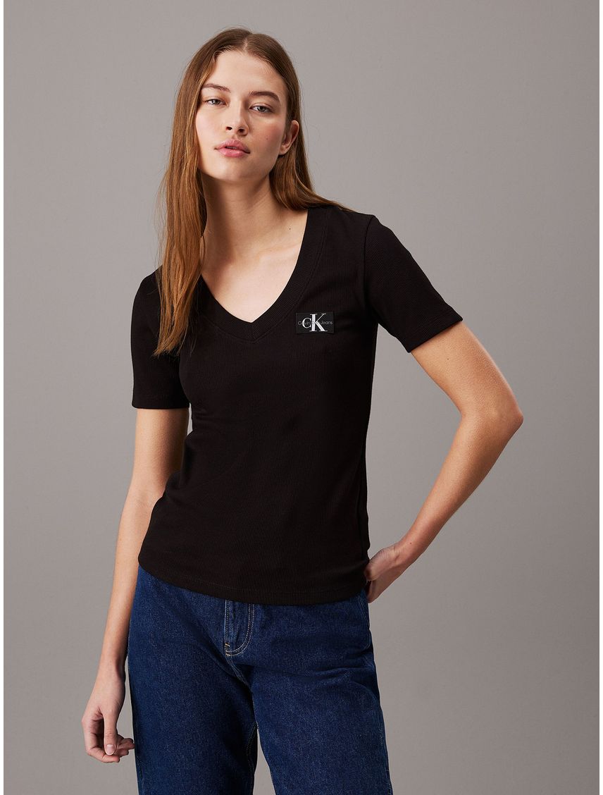 Polera Woven Label Rib V-Neck
