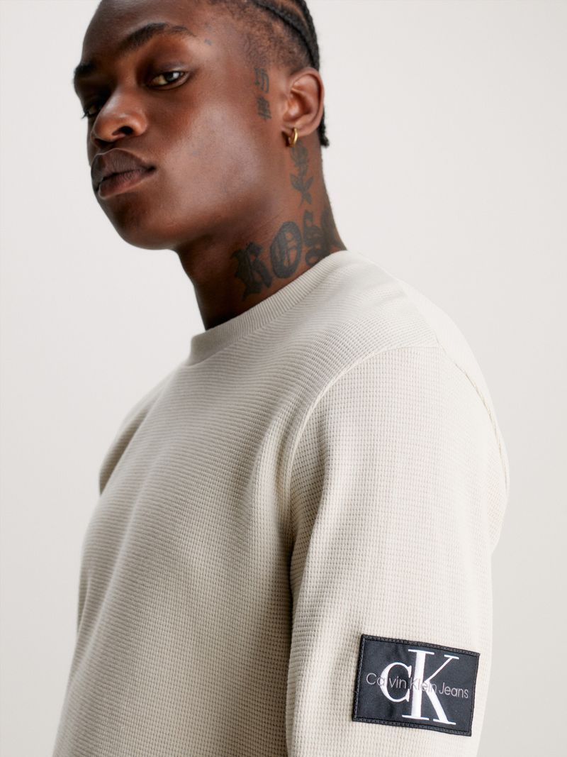 label-3