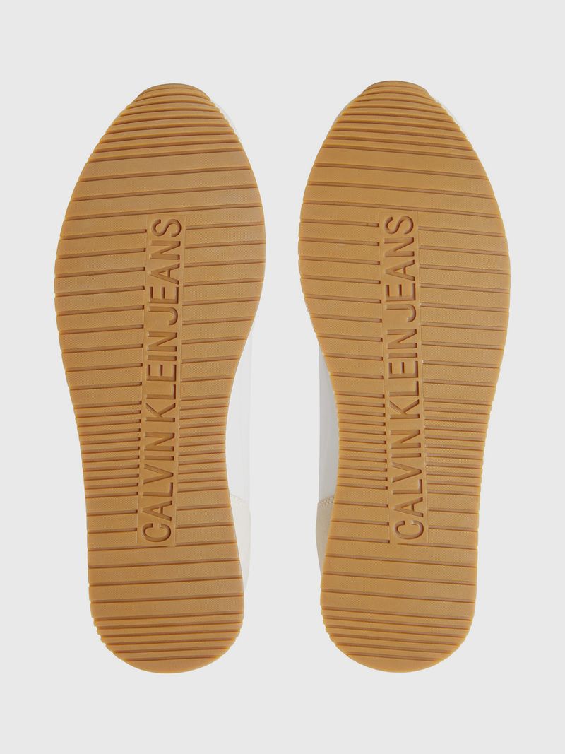 label-3