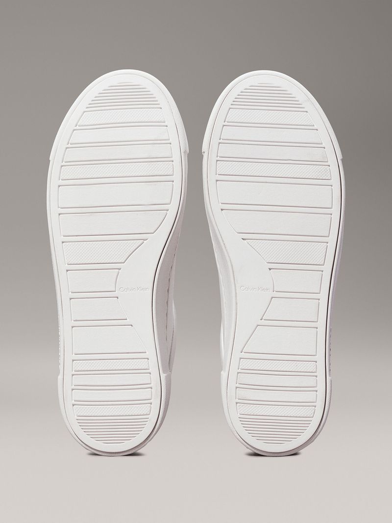 label-3