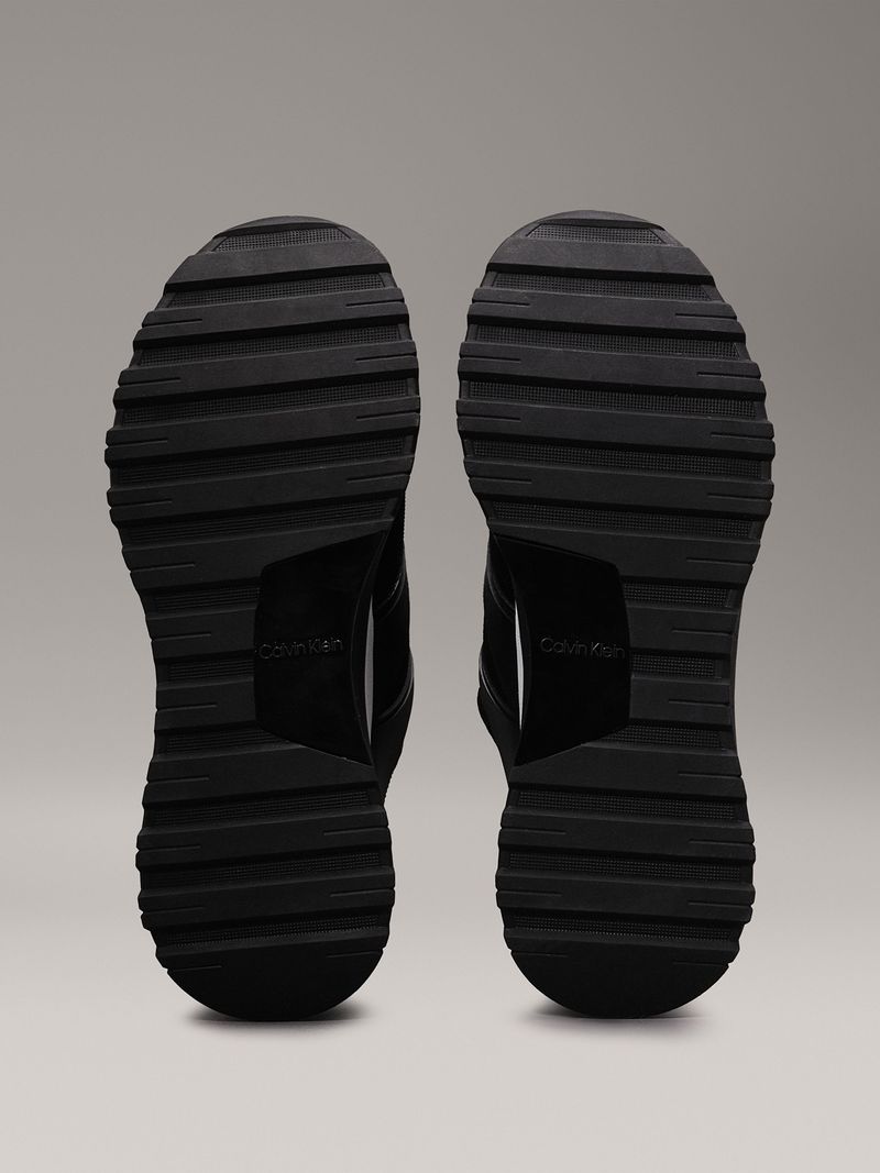label-3