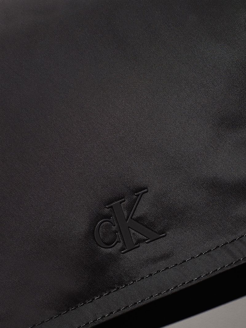 label-2
