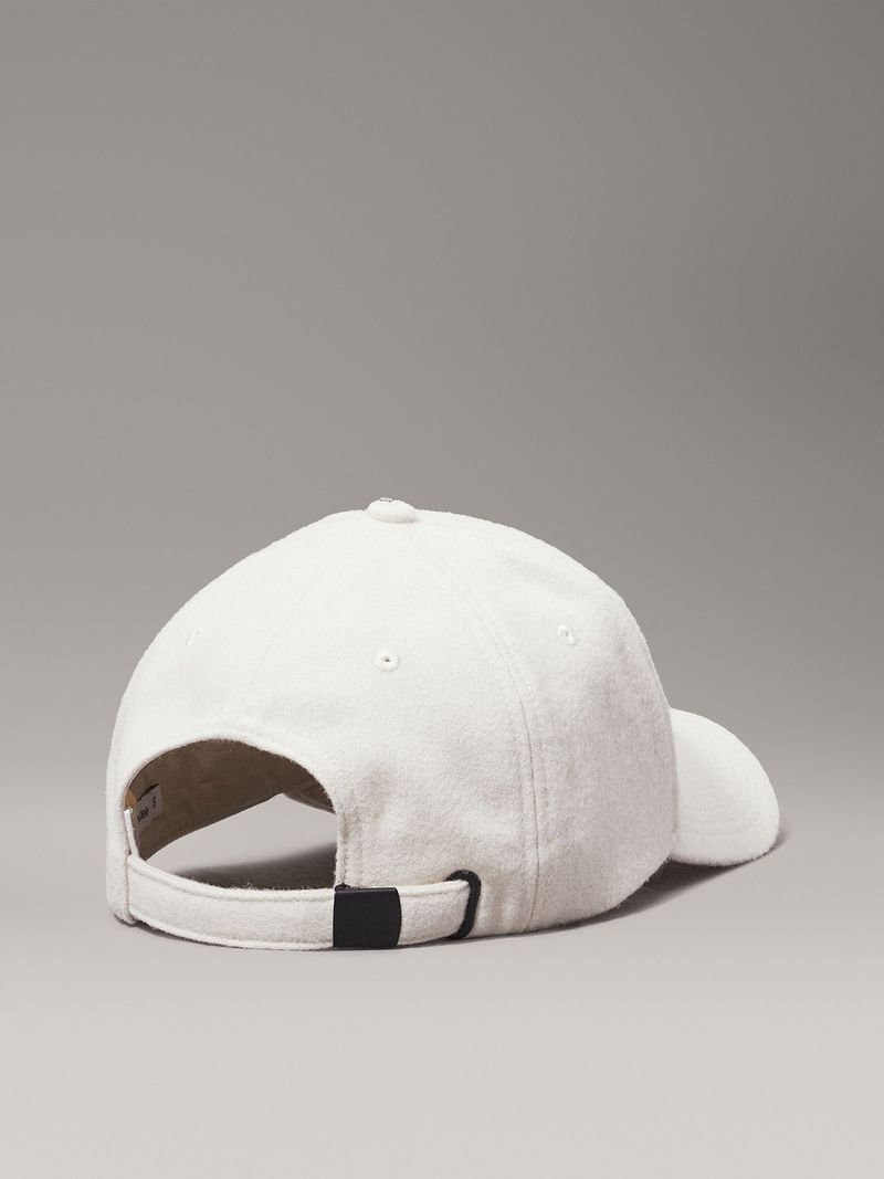 label-4