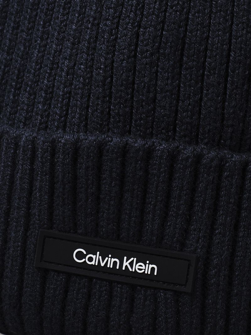 label-3