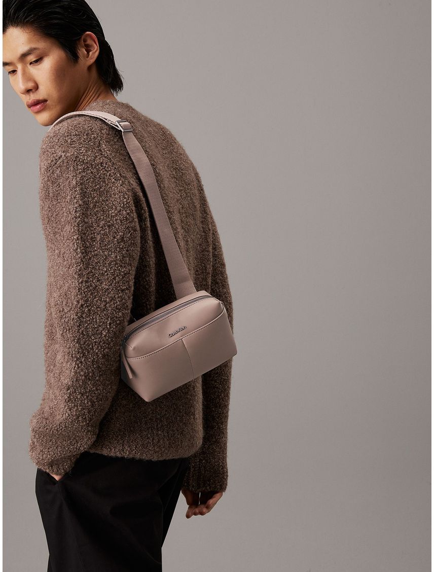 Bolso Crossbody Clean Essential - TALLA:OS