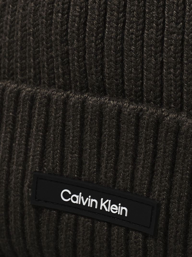 label-3