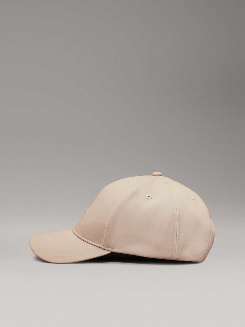label-3