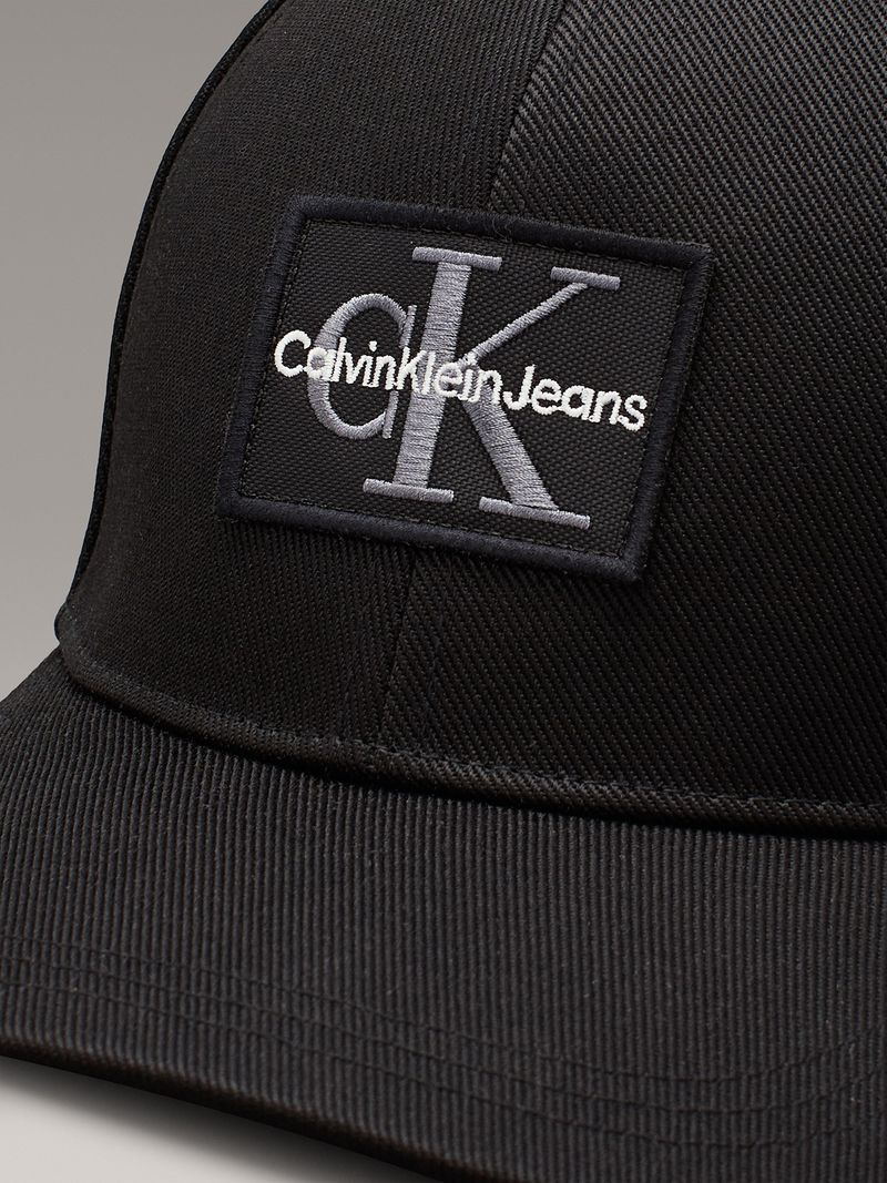 label-2