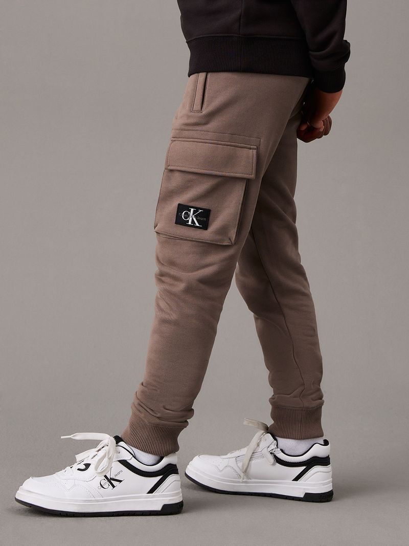 label-2