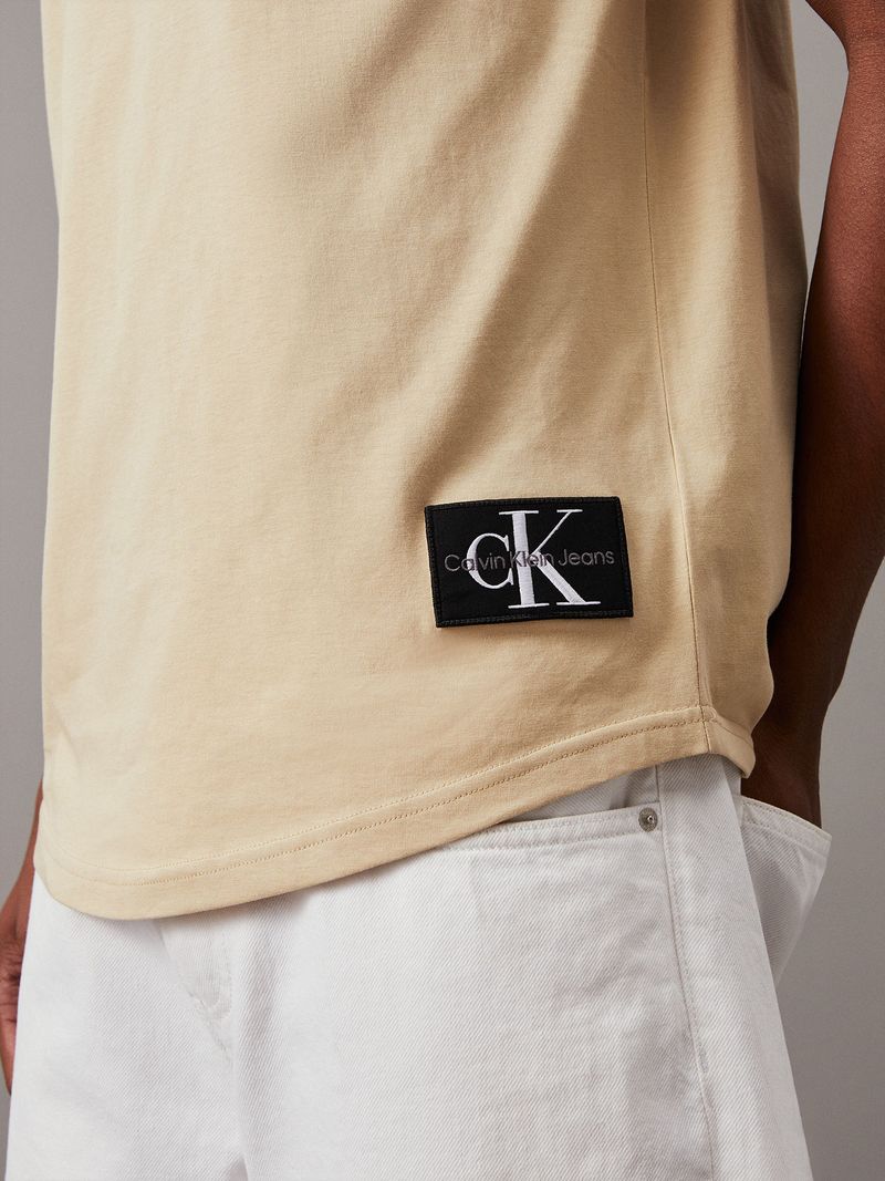 label-4