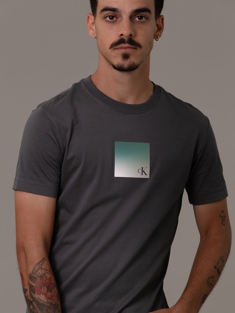 label-4