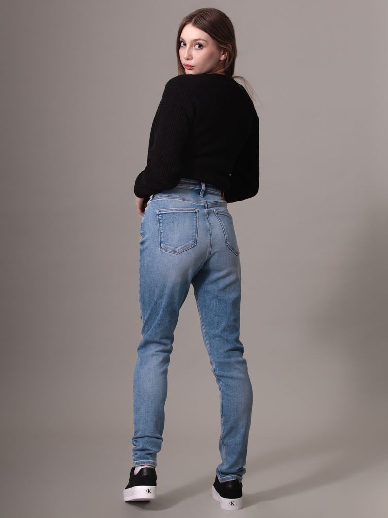 label-2