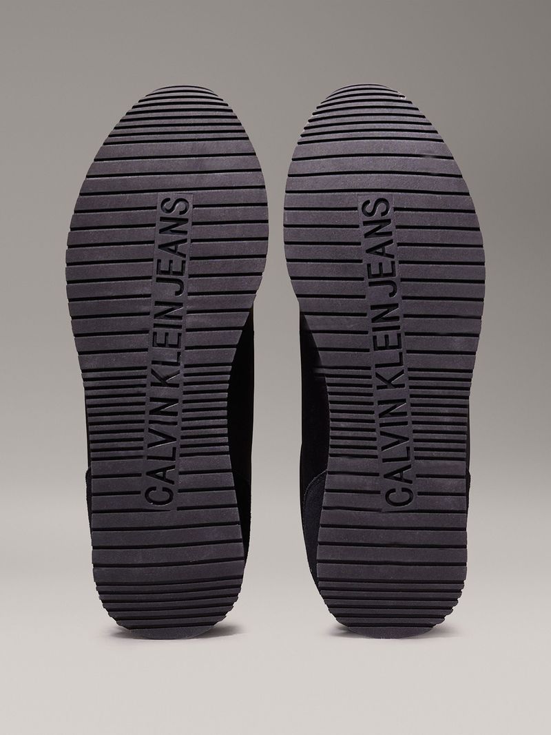 label-3