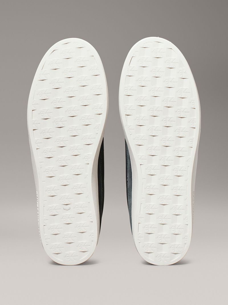 label-3