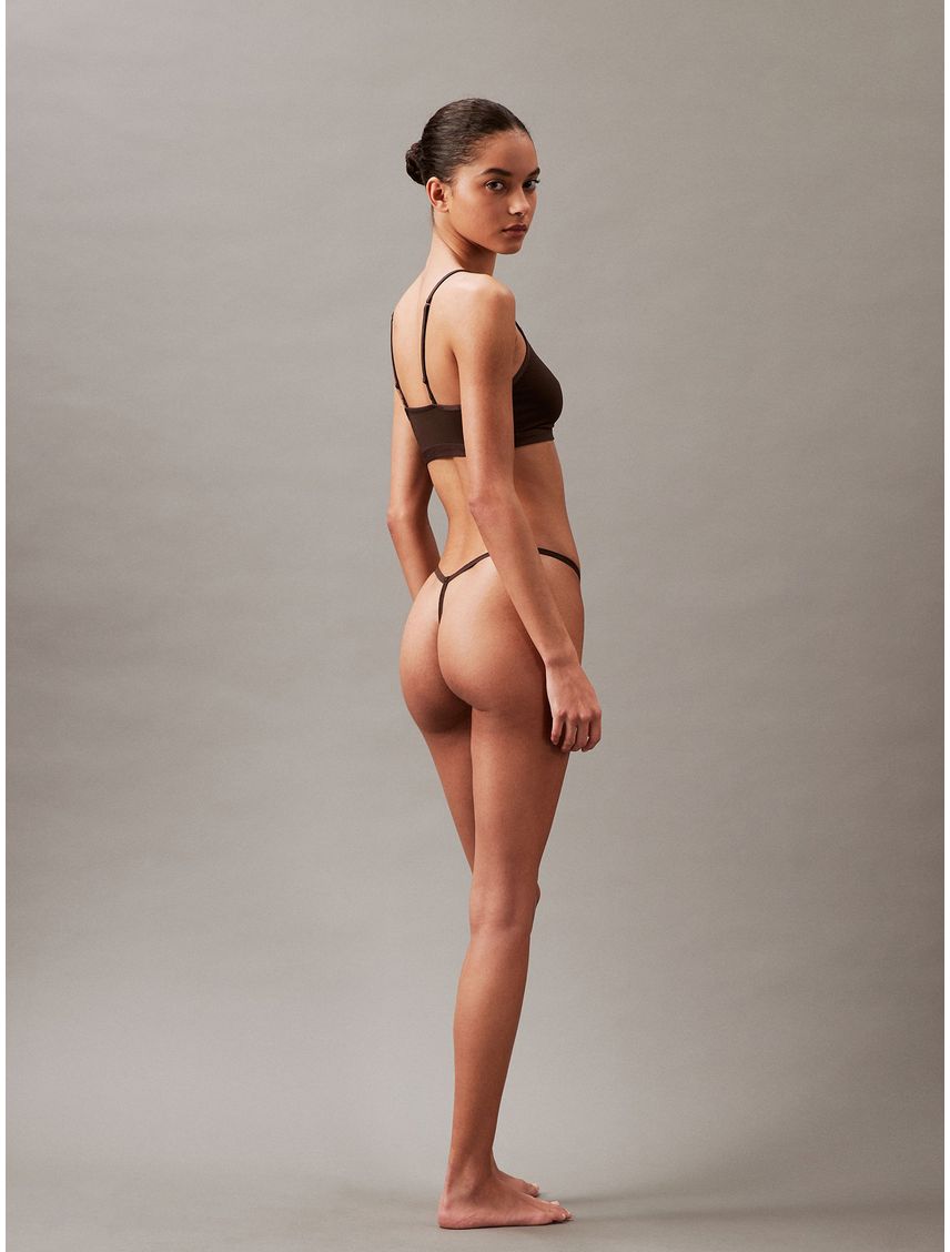 Colaless String Ideal Stretch Micro