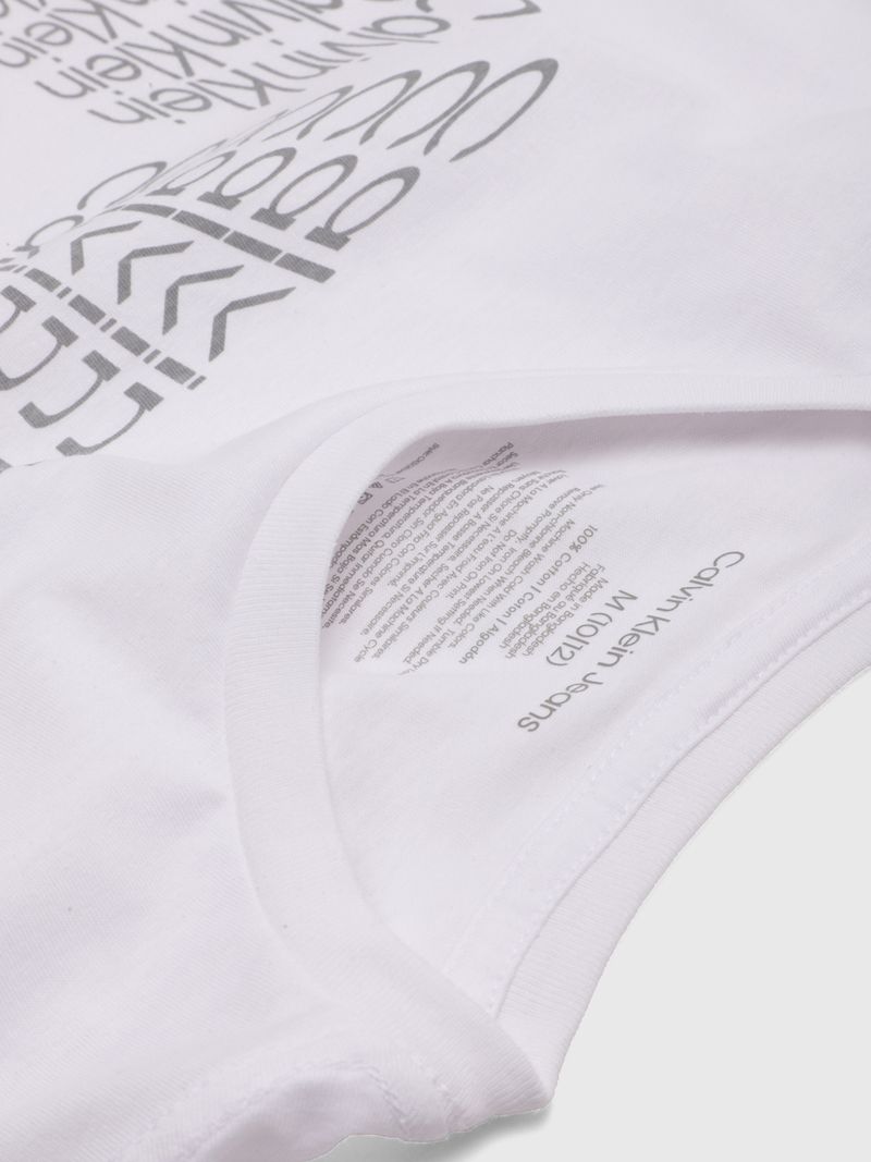 label-3