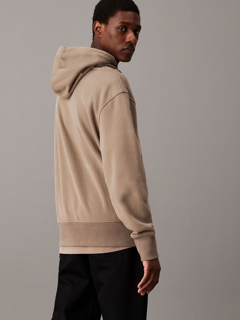 label-2