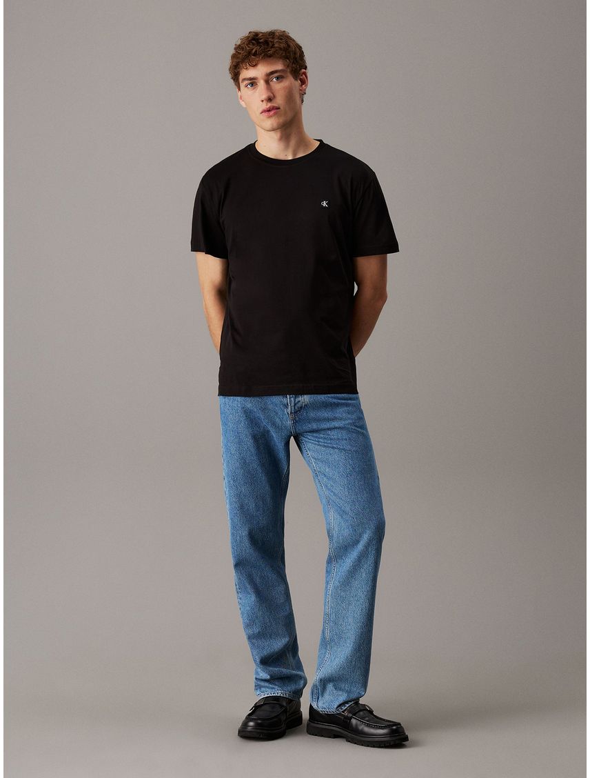 Polera de algodón con insignia