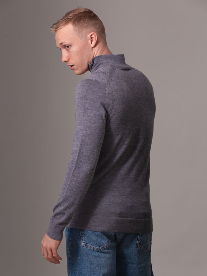 label-3