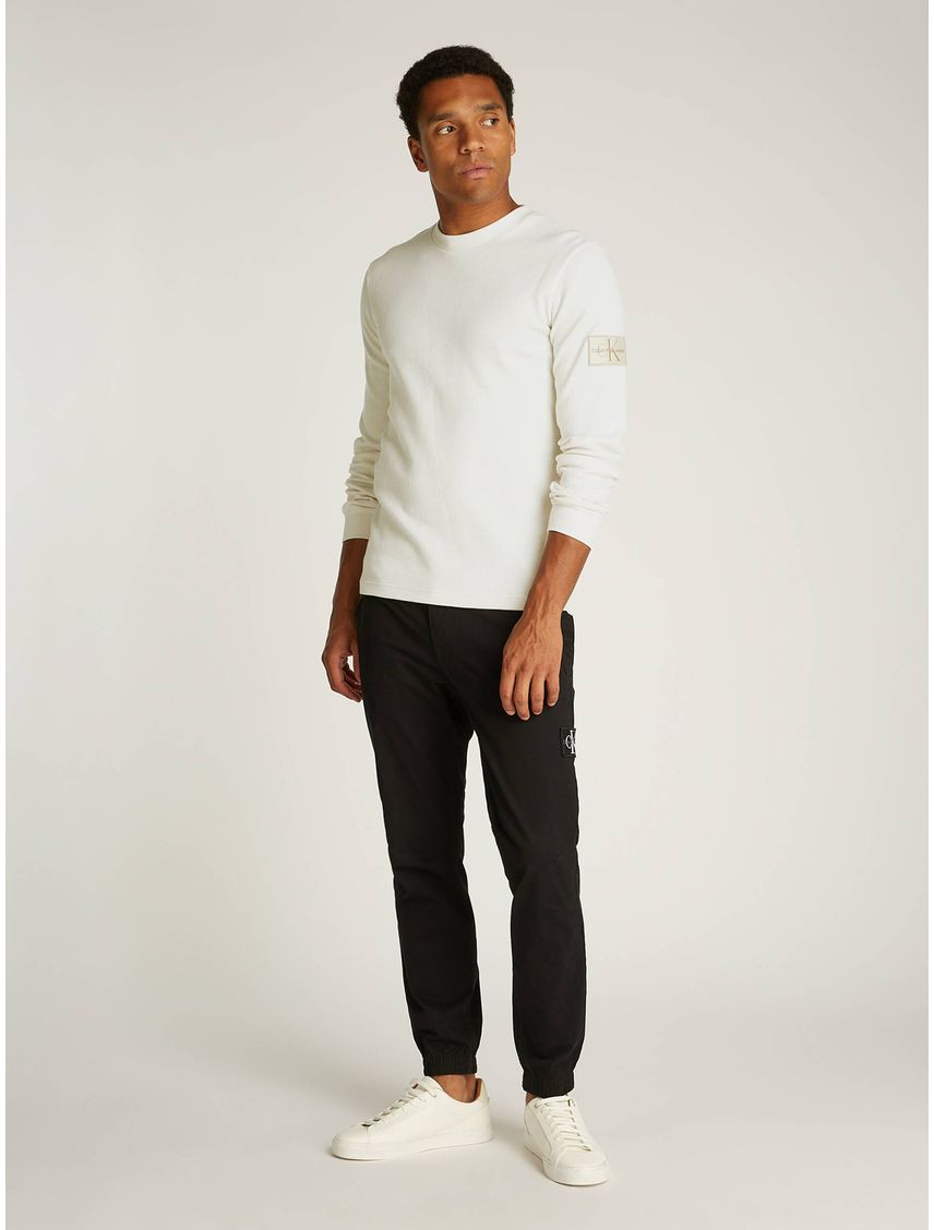 Polera slim de manga larga de punto gofrado
