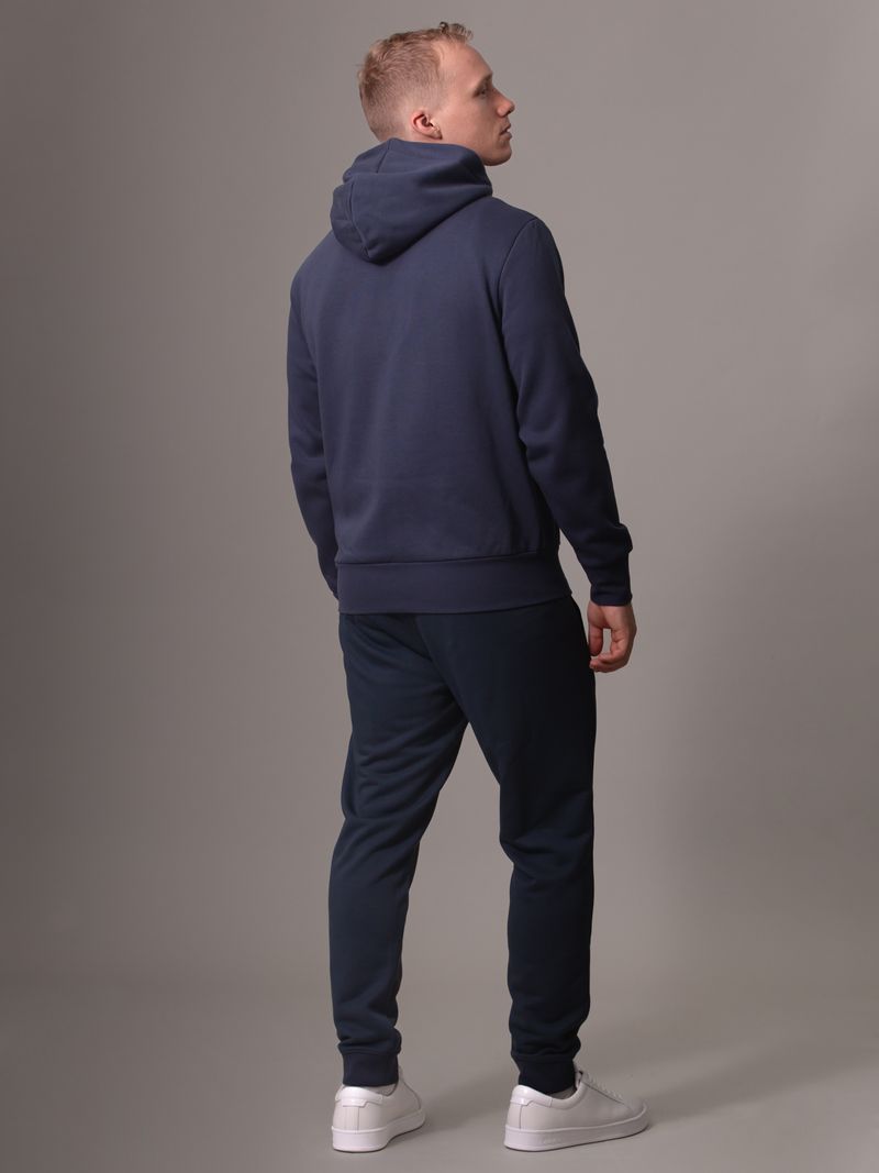 label-2