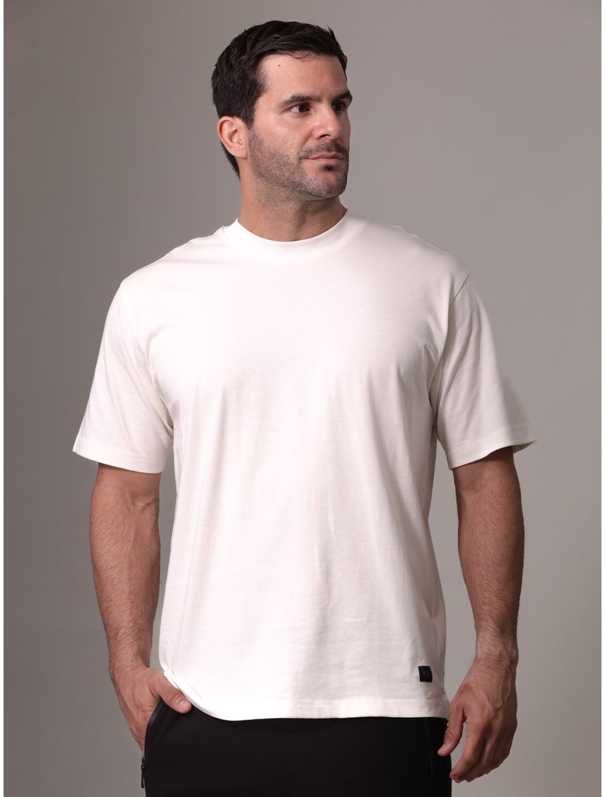 Polera relaxed con etiqueta