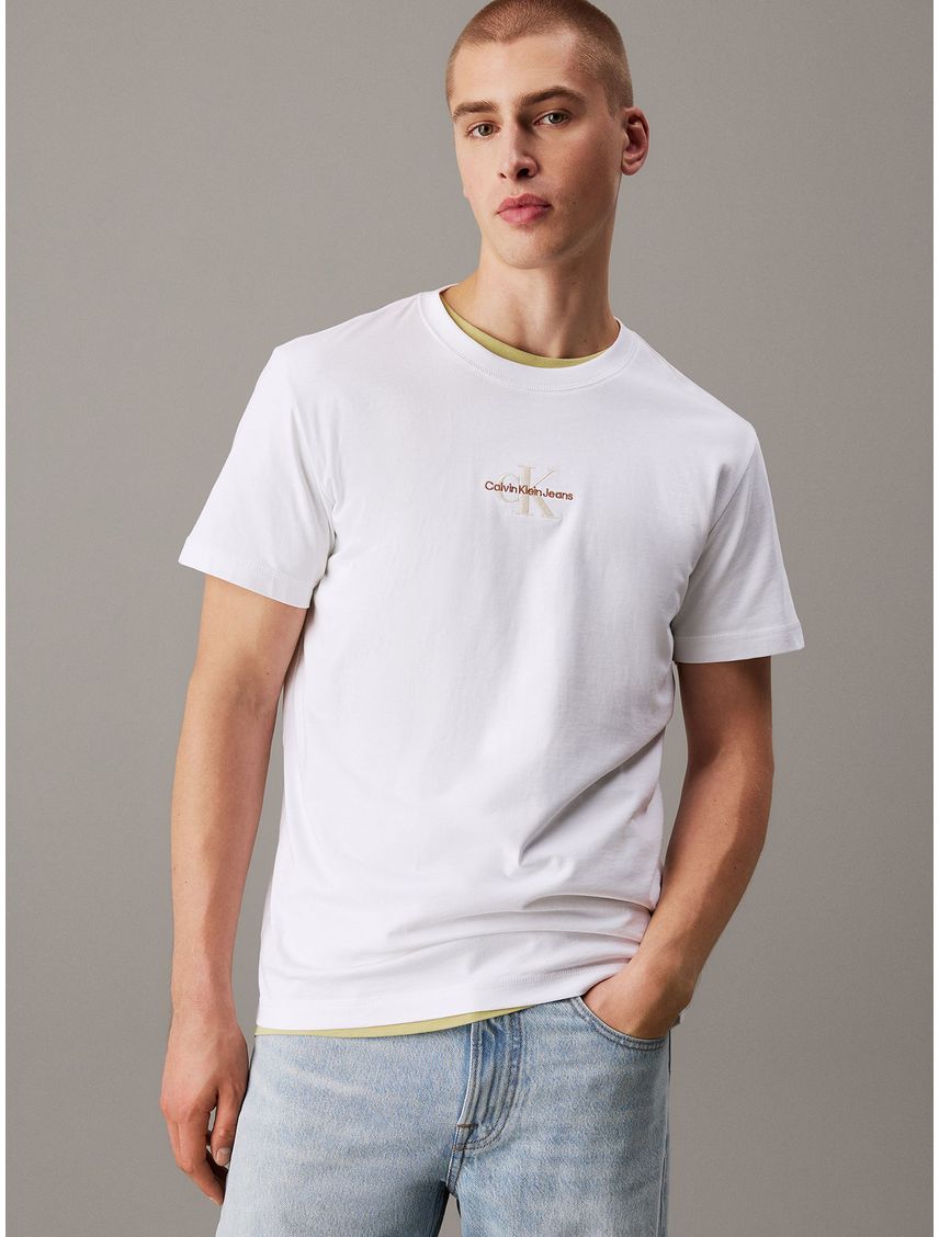 Polera con monograma