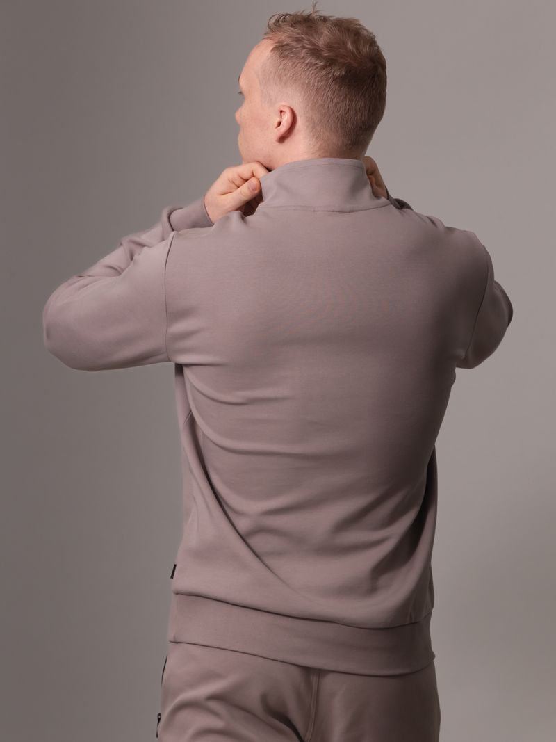 label-3