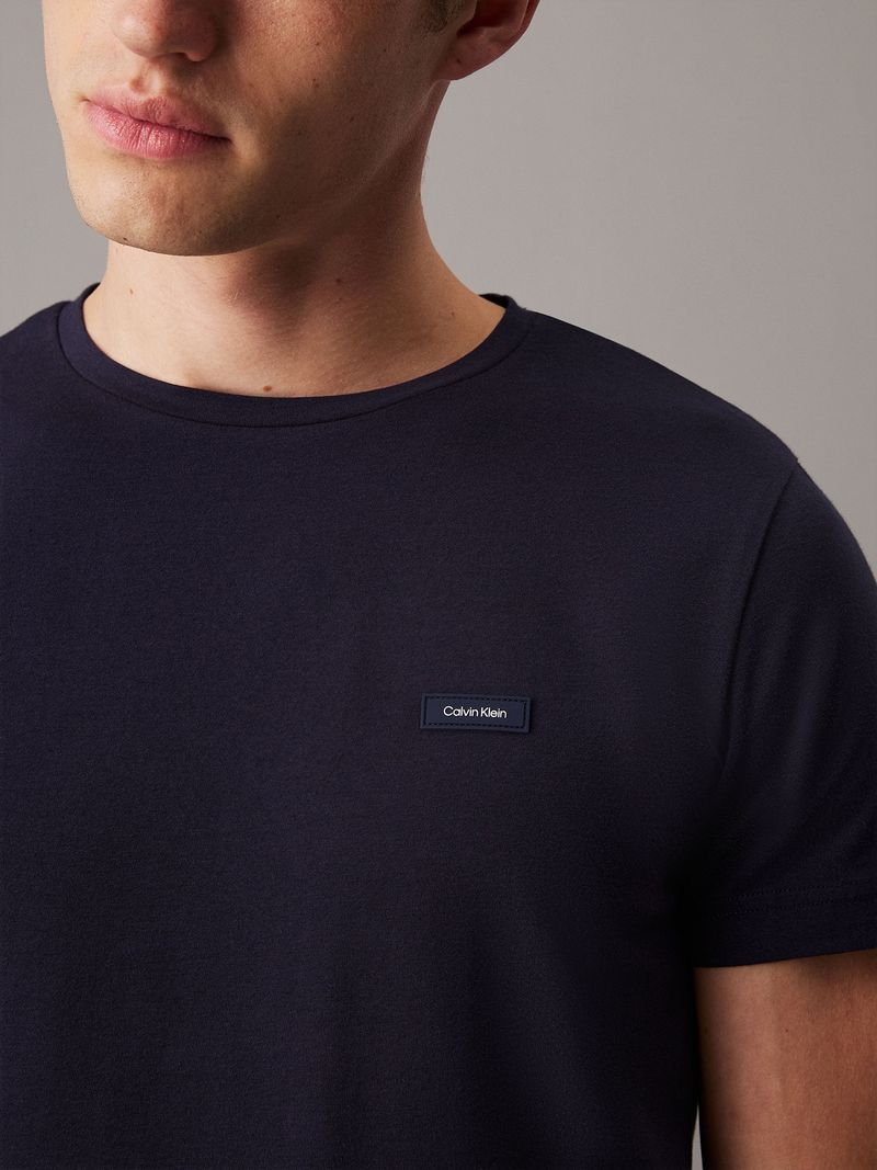 label-3