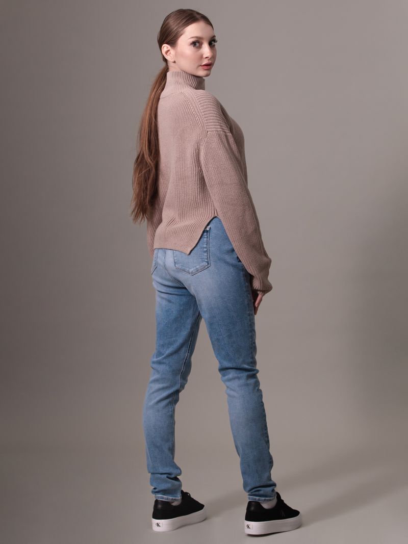 label-2