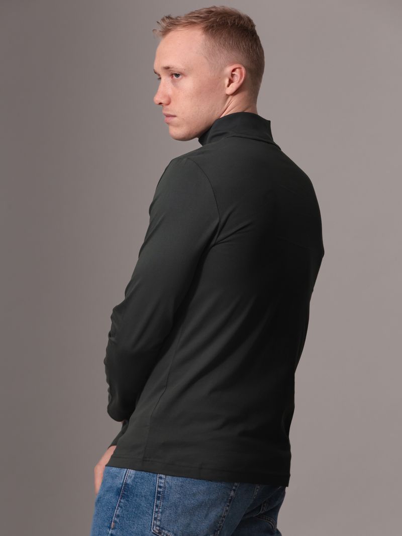 label-3