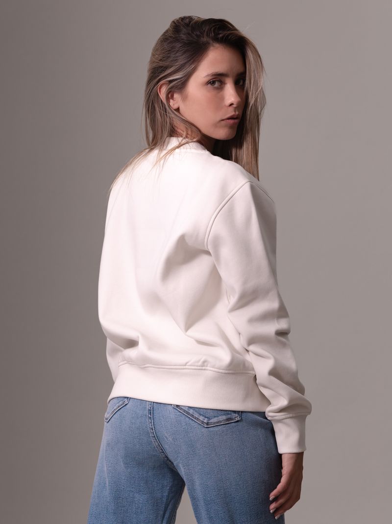 label-3