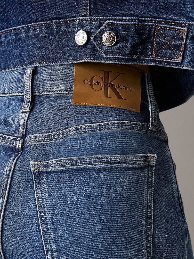 label-3