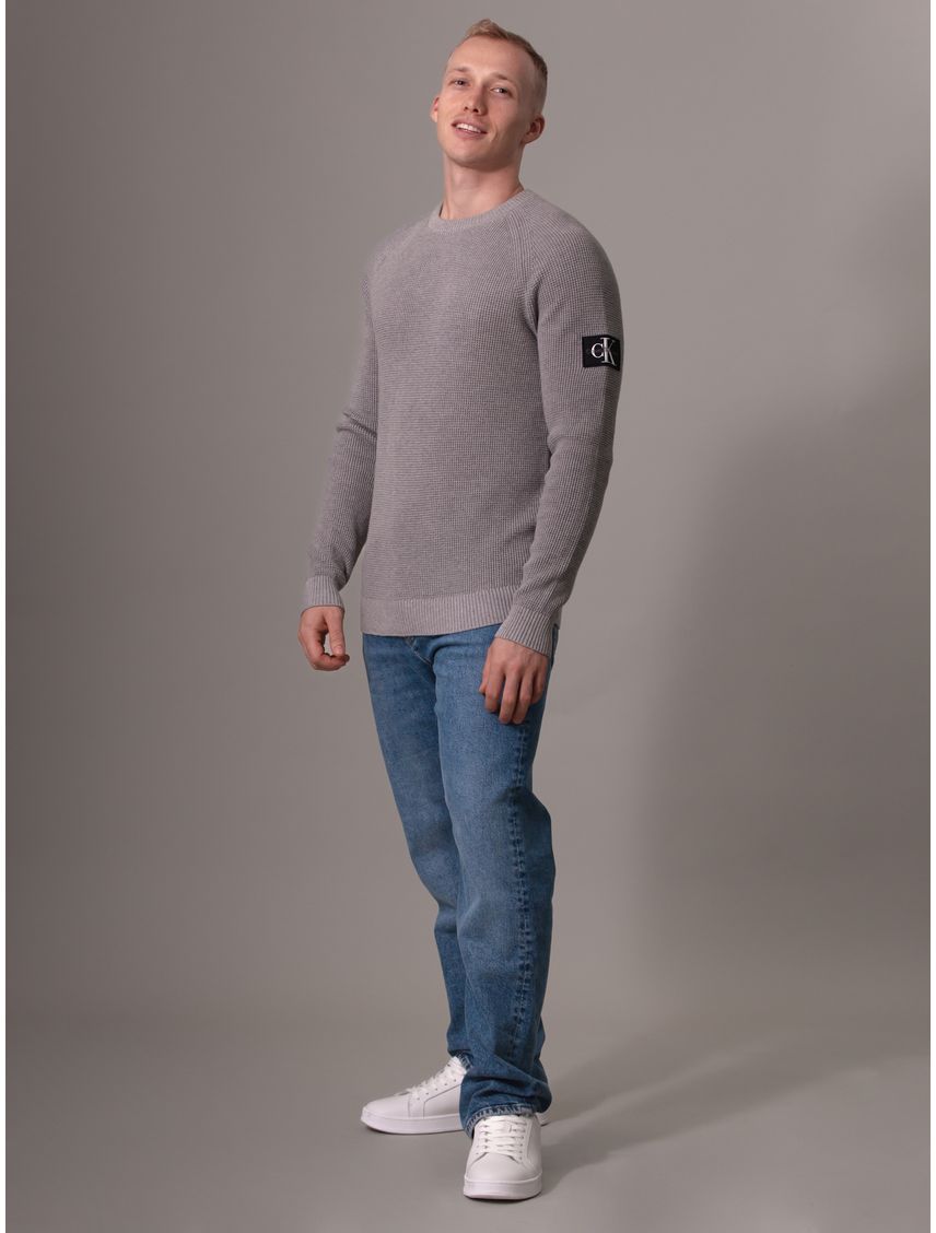 Sweater con insignia