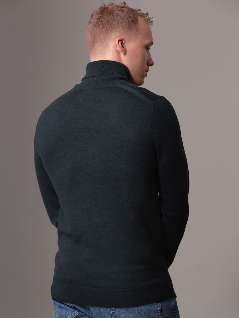 label-3