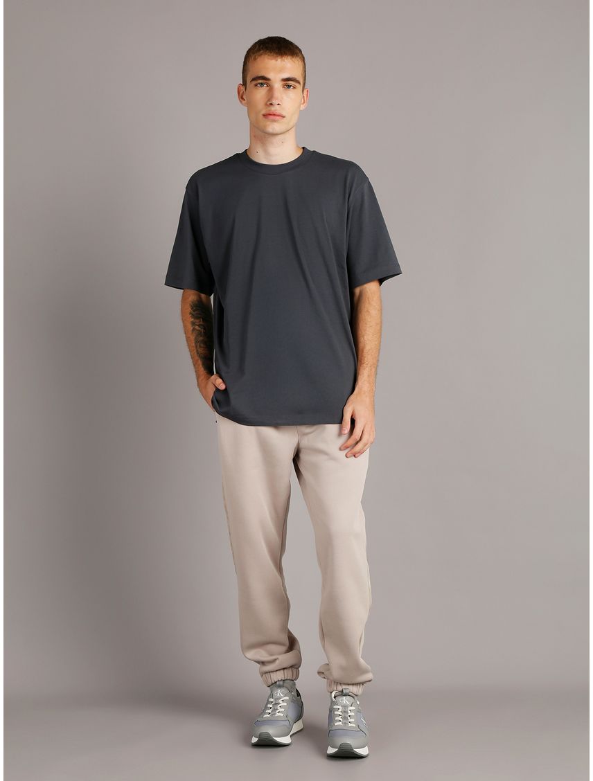 Polera LS Woven Label Relaxed