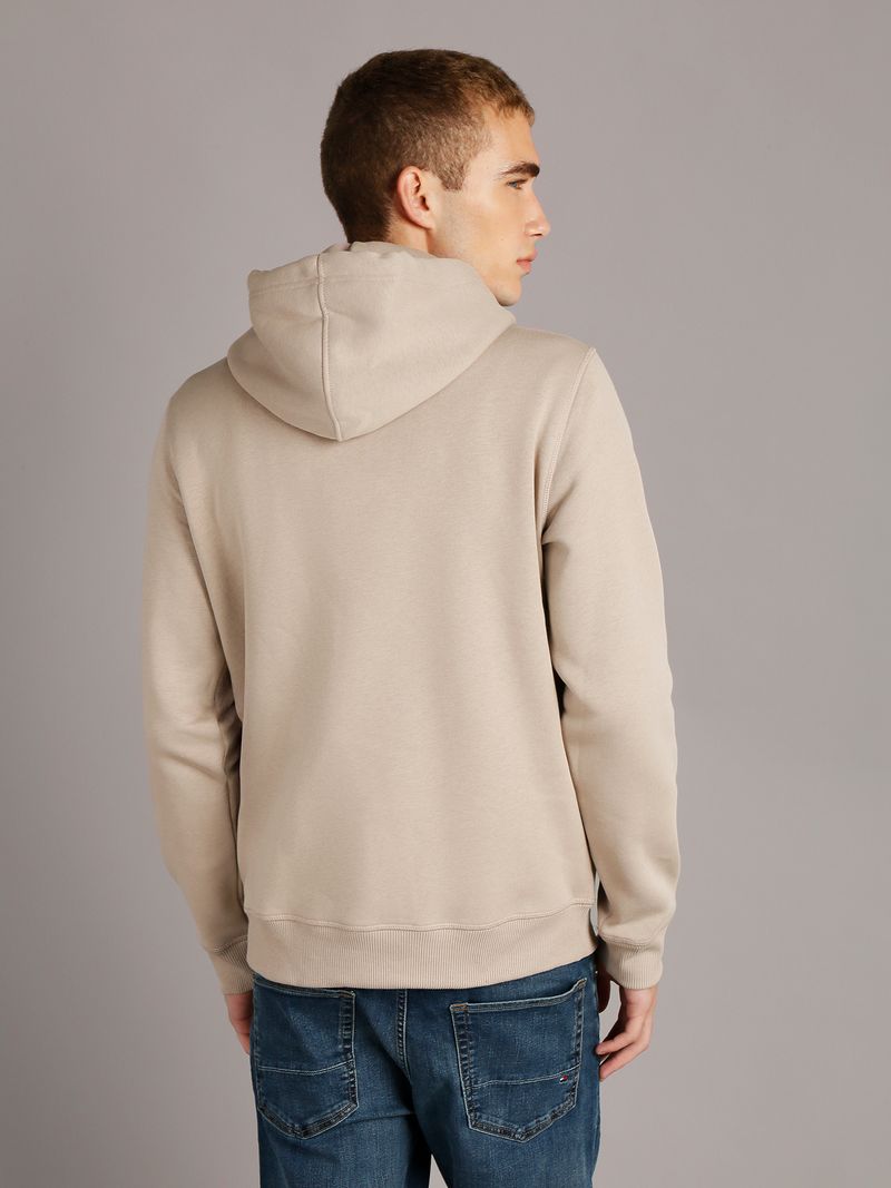 label-3