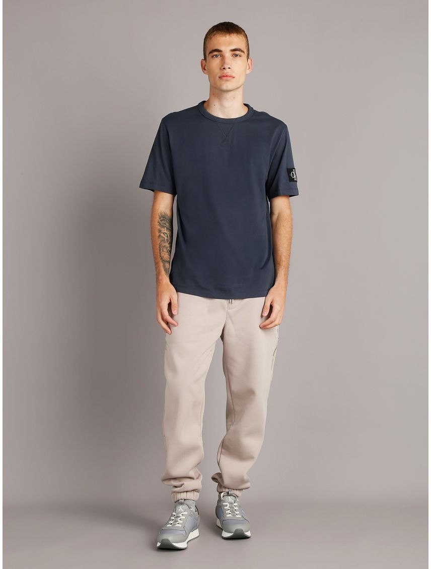 Polera LS Badge Regular