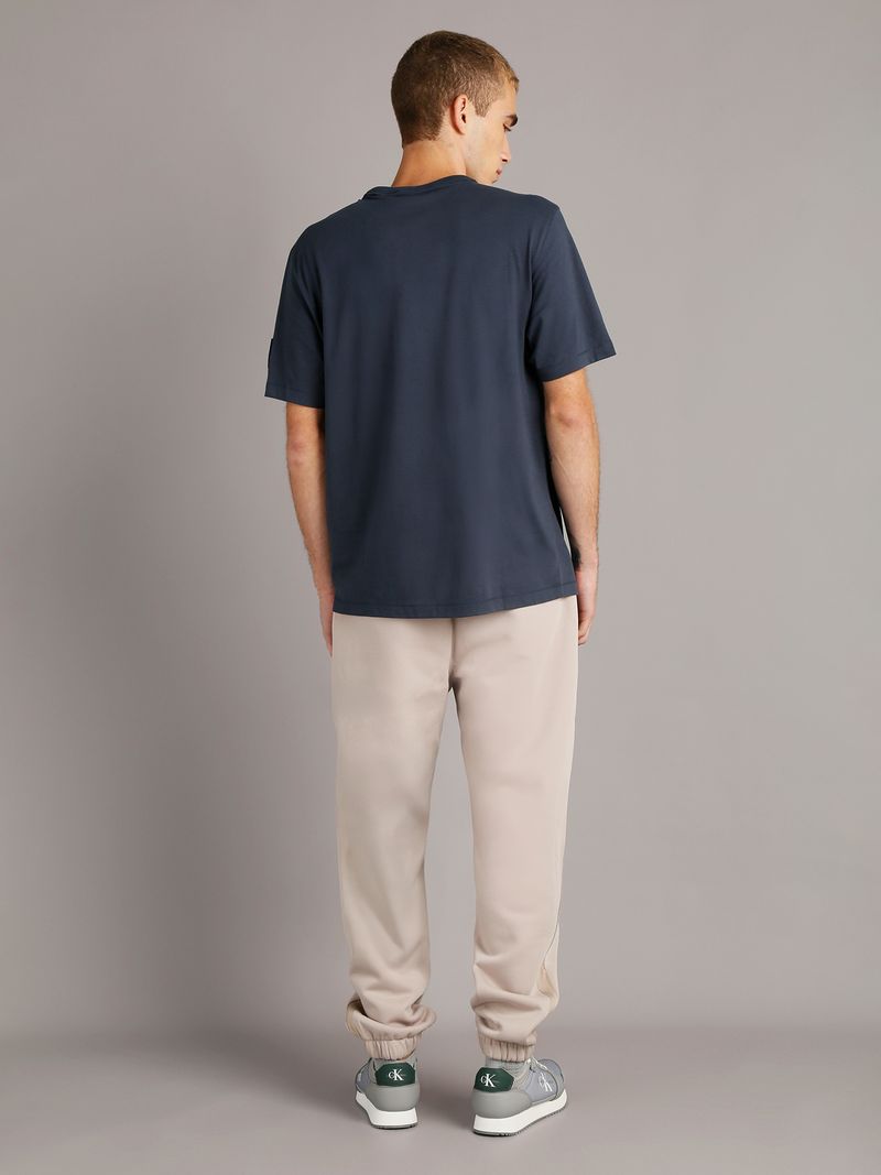 label-2