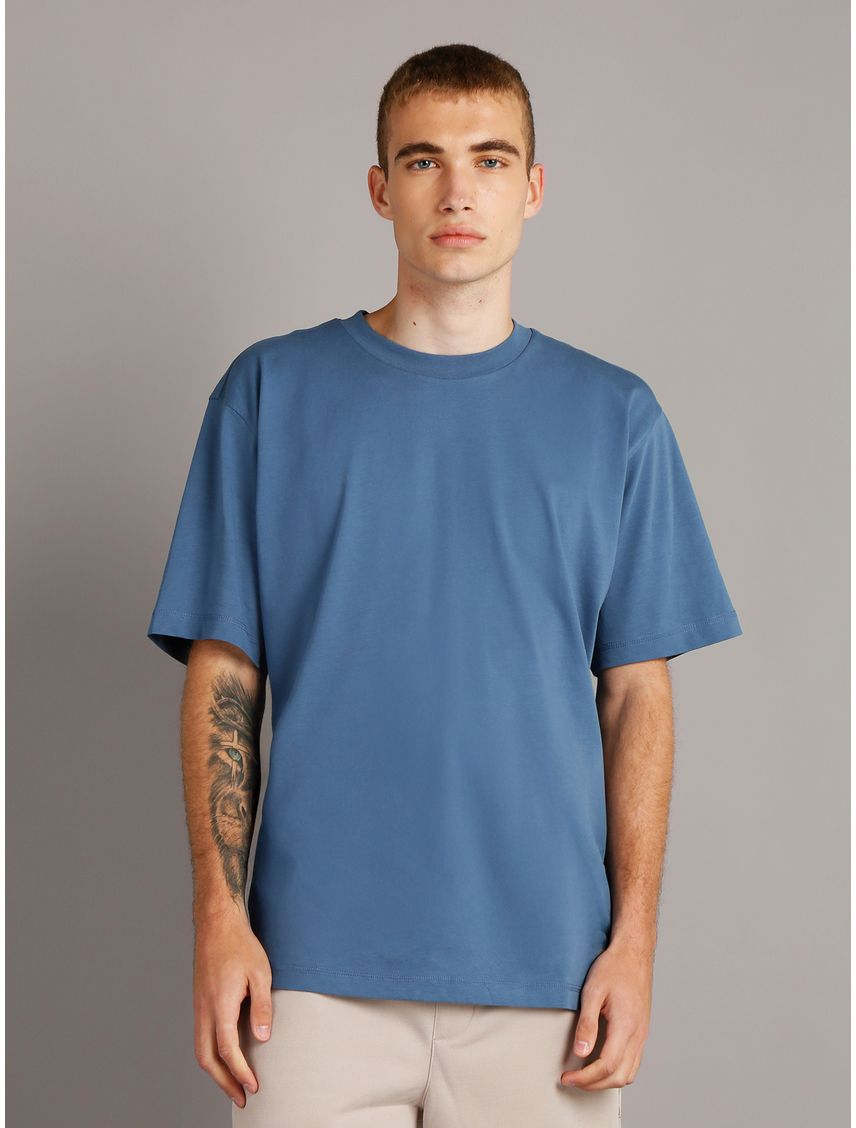 Polera relaxed con etiqueta