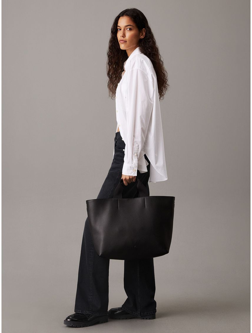 Cartera Tote Over Webbing