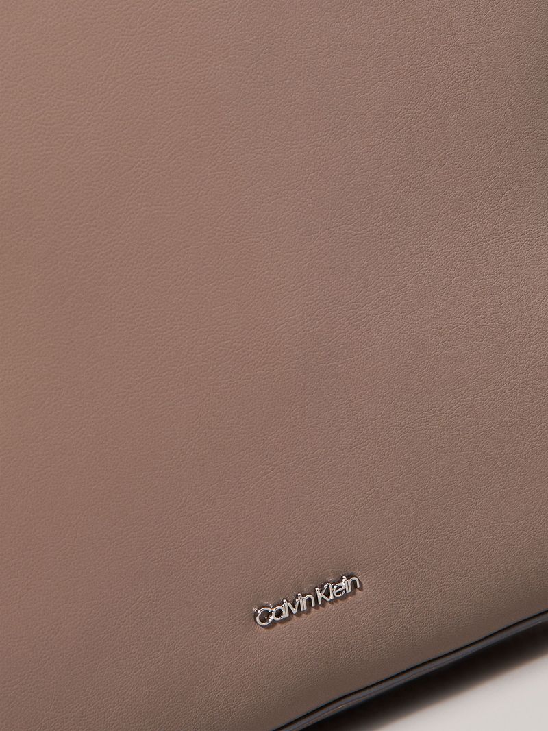 label-3