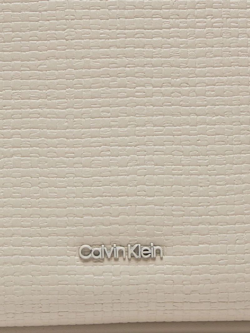label-3