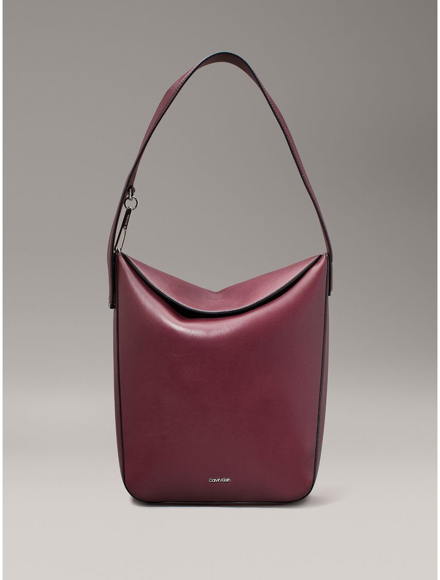 Cartera Bucket Soft Sculpt