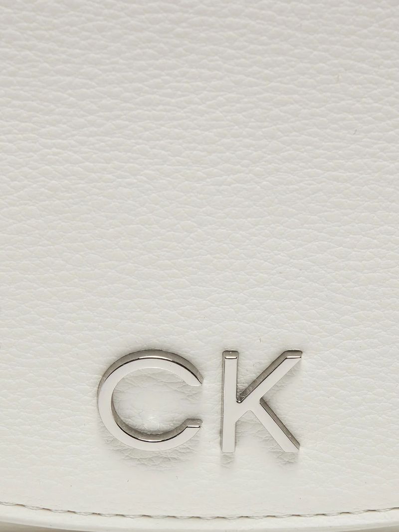 label-3