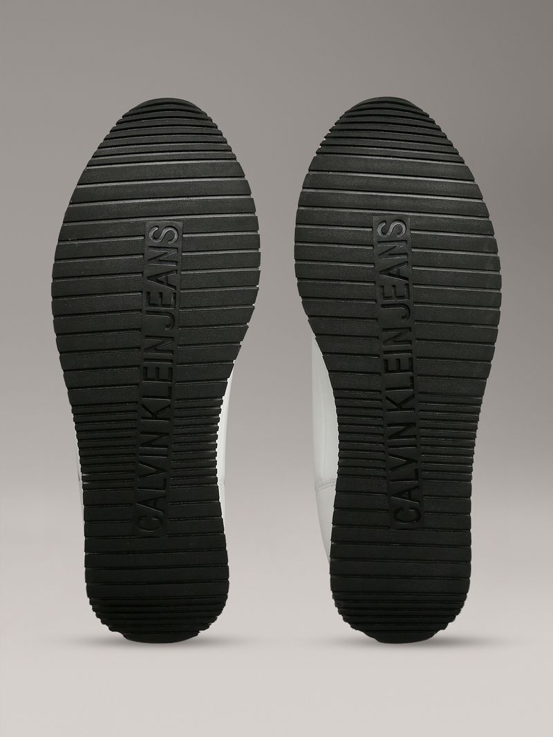 label-3